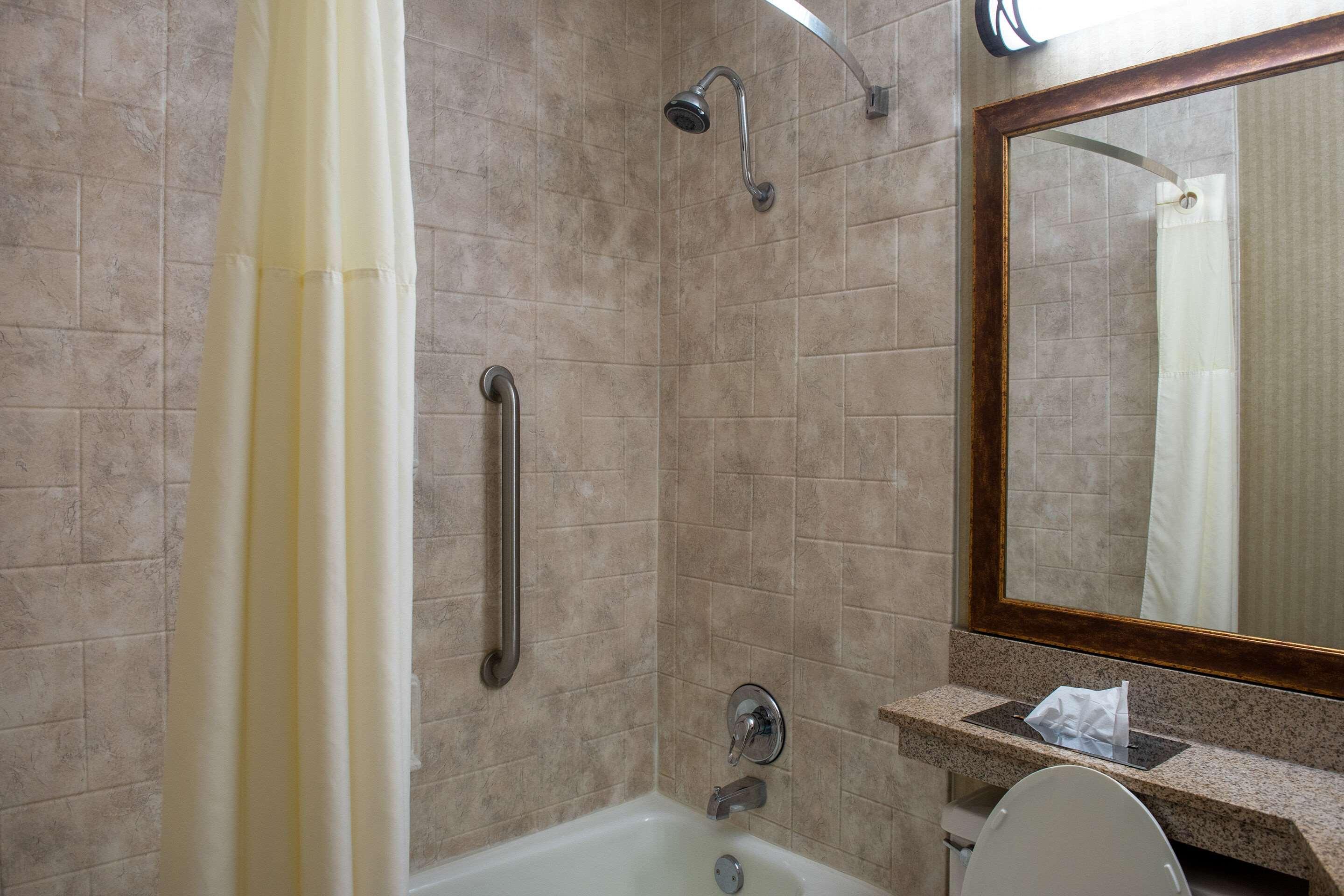 Quality Inn Beckley Bagian luar foto