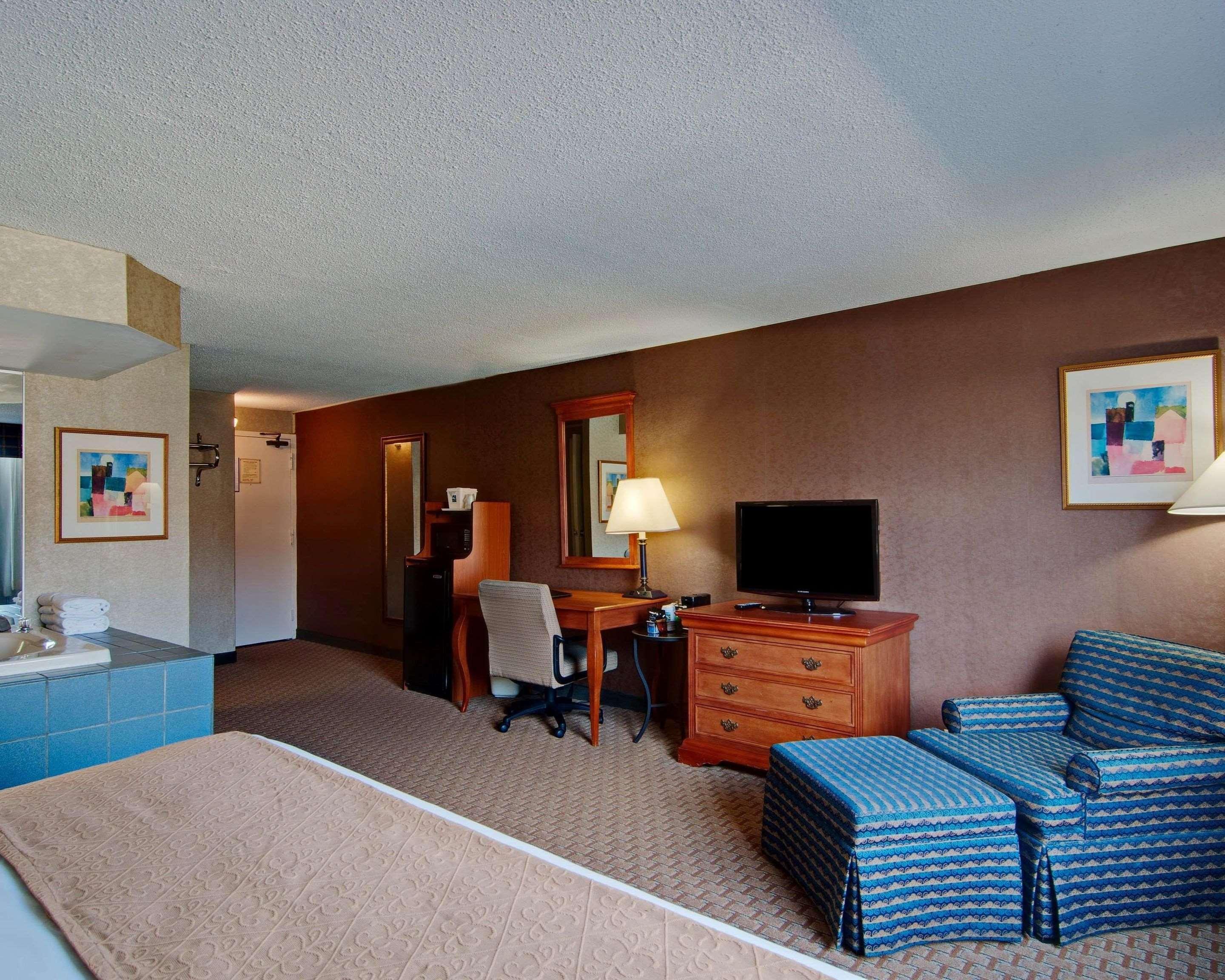 Quality Inn Beckley Bagian luar foto